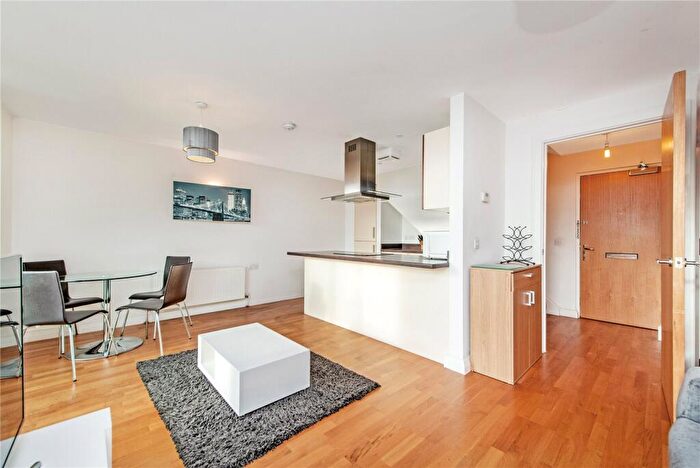 2 Bedroom Apartment To Rent In Ursula Gould Way, E14