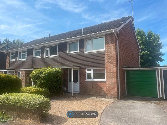 3 Bedroom Semi-Detached House To Rent In Kingsfield, Ringwood, BH24