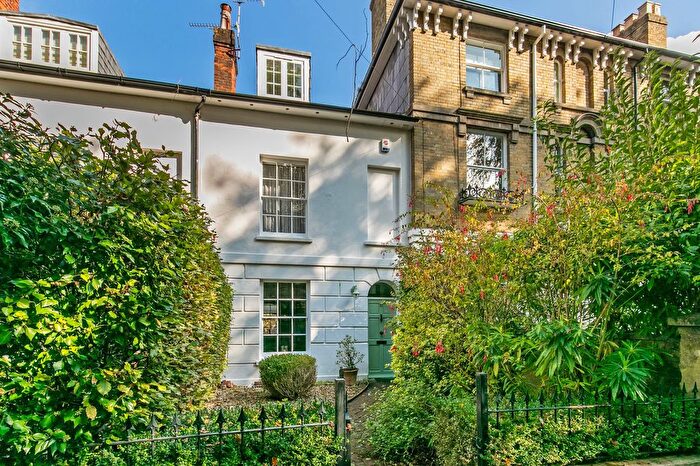 4 Bedroom Terraced House To Rent In West End Terrace, Winchester, SO22