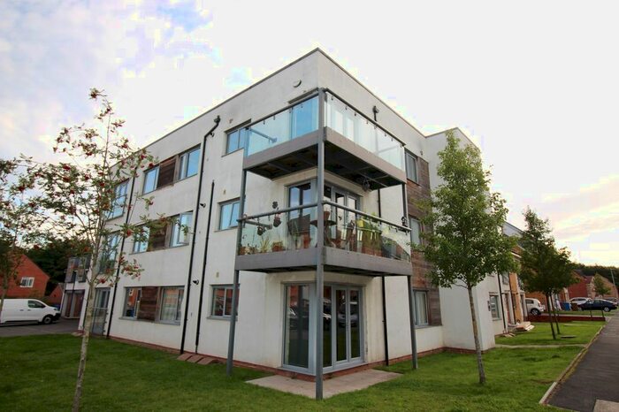 2 Bedroom Flat To Rent In Christie Lane, Salford, M7