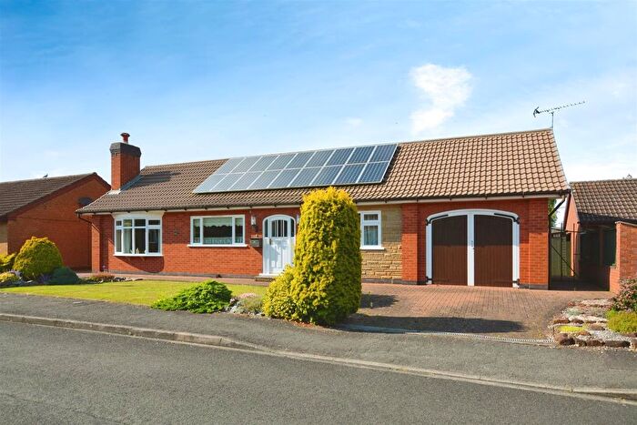 2 Bedroom Detached Bungalow For Sale In Wakerley Road, Scotter, Gainsborough, DN21
