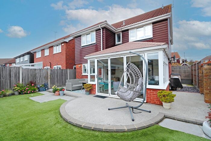 4 Bedroom Detached House For Sale In Coppens Green, Wickford, Essex, SS12