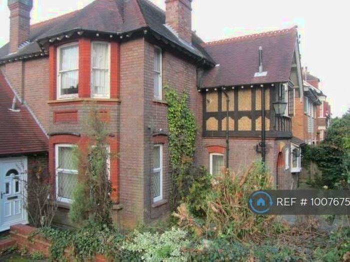 1 Bedroom Flat To Rent In Beacon Lodge, Luton, LU1