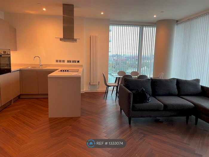 3 Bedroom Flat To Rent In Lightbox, Media City Uk, Salford, M50