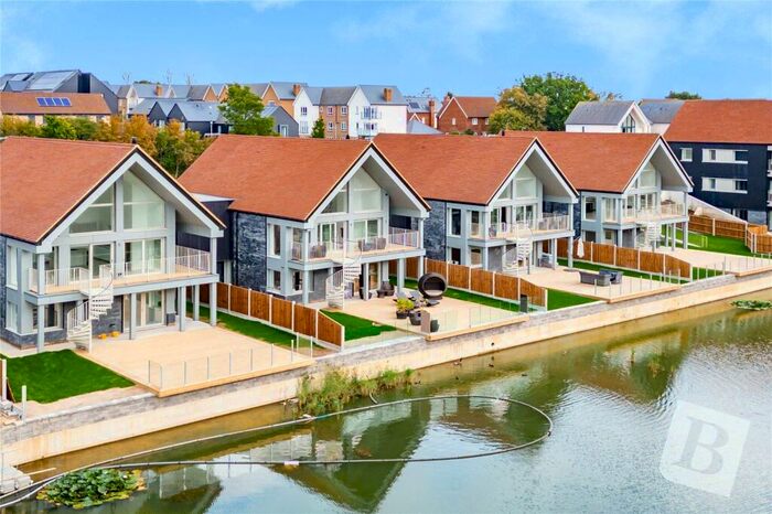 4 Bedroom Detached House To Rent In Lower Wimbush Road, Chelmsford, Essex, CM3