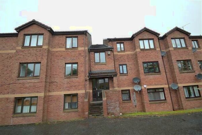2 Bedroom Flat To Rent In Mahon Court, Moodiesburn, G69