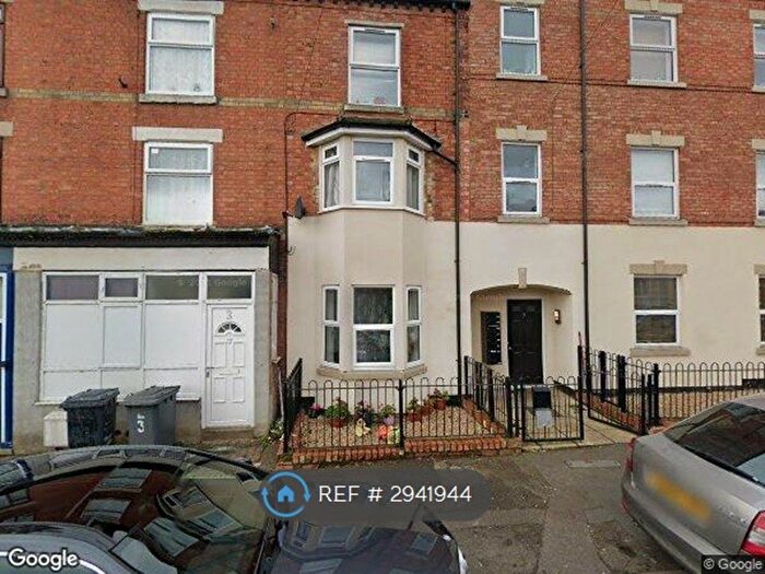 1 Bedroom Flat To Rent In Strode Road, Wellingborough, NN8