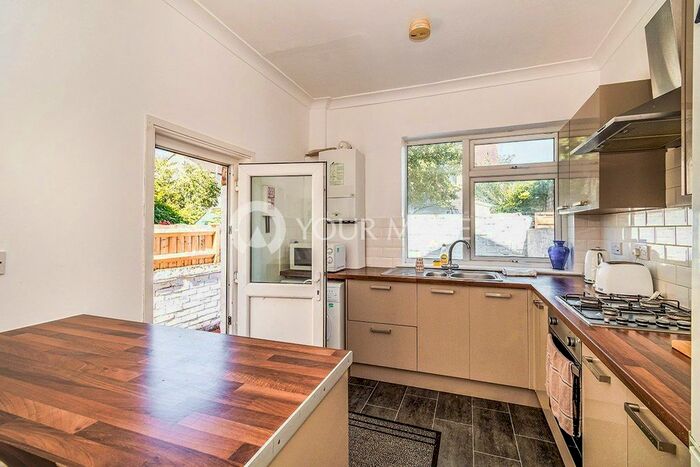 5 Bedroom Detached House To Rent In Fraser Road, Southsea, Hampshire PO5