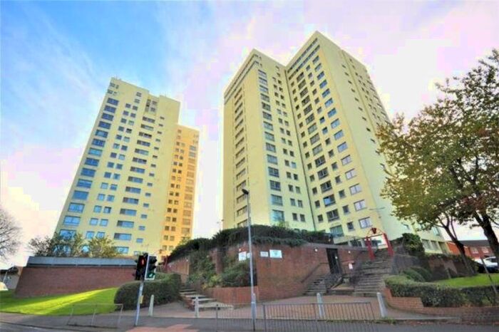 2 Bedroom Flat To Rent In Sandown Court, Preston, PR1