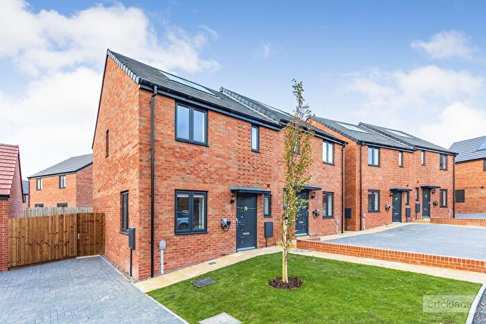 3 Bedroom Semi Detached House To Rent In Mostyn Street, Wellingborough, Northamptonshire, NN8