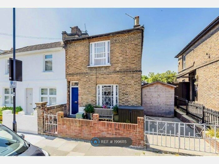 2 Bedroom Semi-Detached House To Rent In Myrtle Road, London, W3