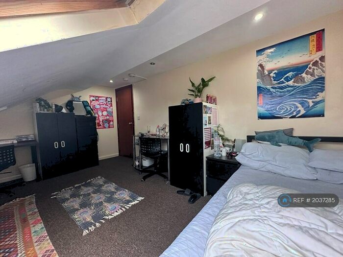 6 Bedroom Terraced House To Rent In Carnarvon Road, Reading, RG1