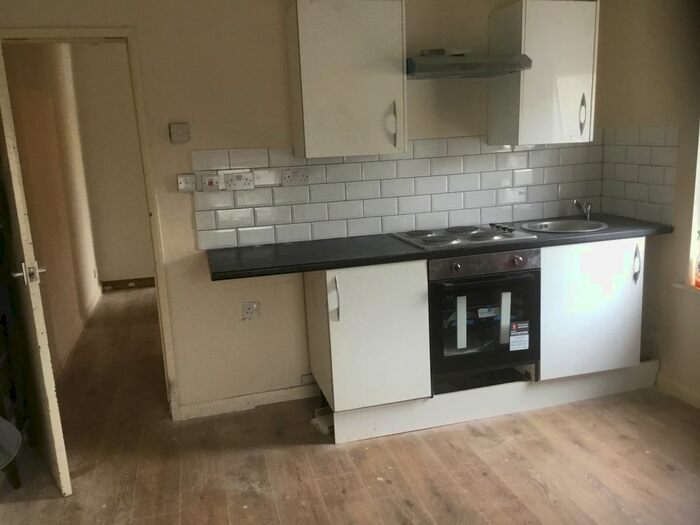 Studio To Rent In Elder Road, London, SE27