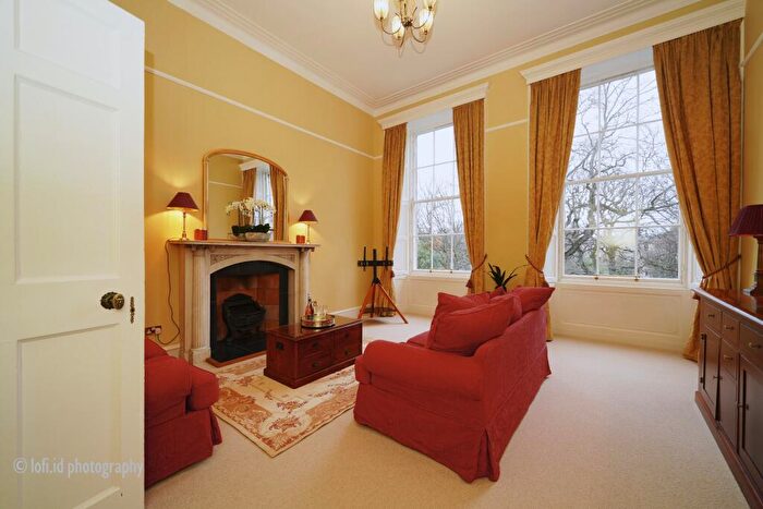 2 Bedroom Flat To Rent In Drummond Place, New Town, Edinburgh, EH3