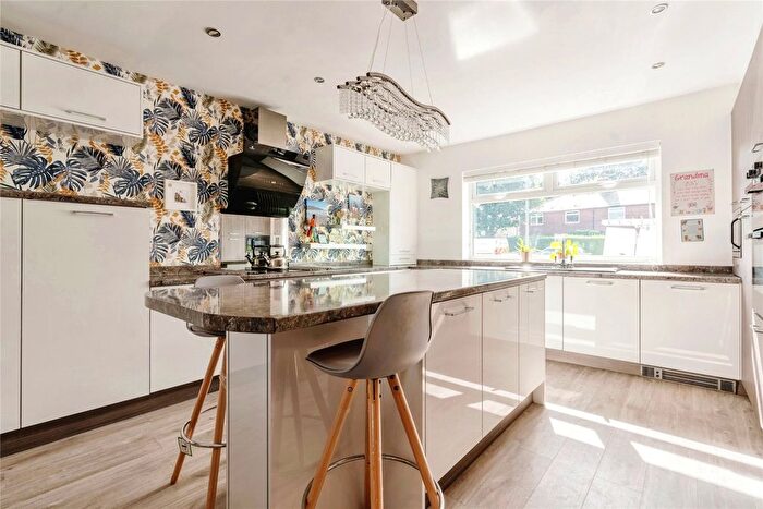4 Bedroom Detached House For Sale In Rosehill Road, Burnley, Lancashire, BB11