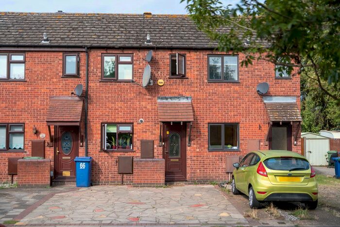 2 Bedroom Terraced House To Rent In Wood Avenue, Purfleet, Essex, RM19