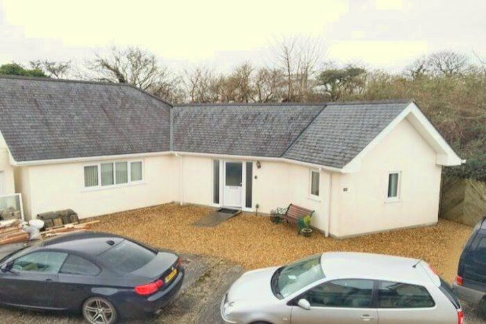 2 Bedroom Property To Rent In Lingfield Avenue, St. Austell PL26