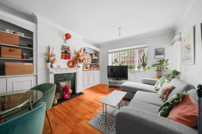 1 Bedroom Flat To Rent In Shoot Up Hill, London, NW2