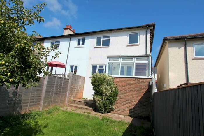 3 Bedroom End Of Terrace House To Rent In Dudley Road, Brighton, BN1