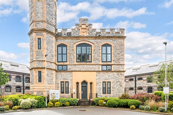 1 Bedroom Flat For Sale In Governors Walk, Portsmouth, PO3