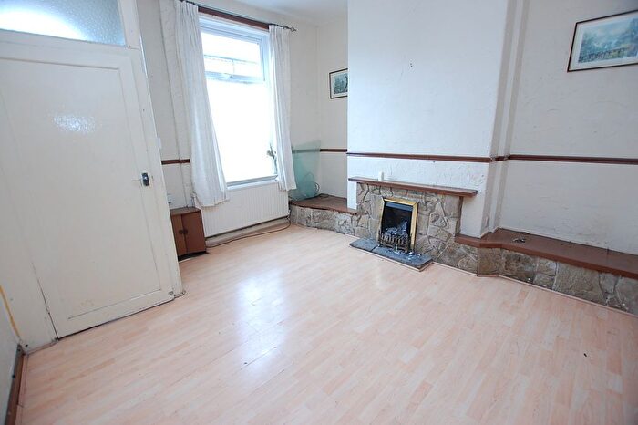 2 Bedroom Terraced House For Sale In Canterbury Street, Ashton-Under-Lyne, Greater Manchester, OL6