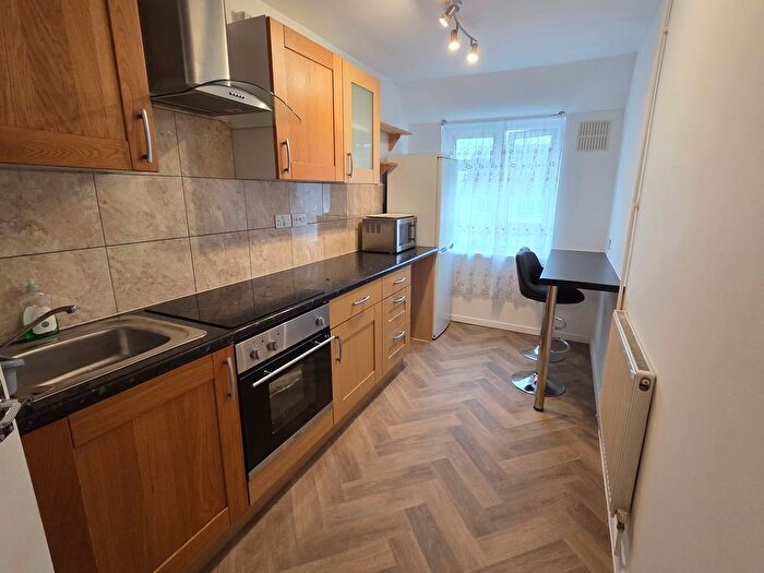 1 Bedroom Flat To Rent In Village Way, London, NW10