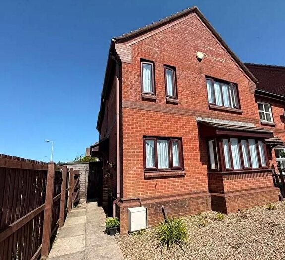 2 Bedroom End Of Terrace House To Rent In Walnut Drive, Plympton, PL7
