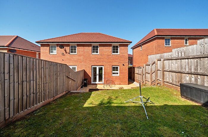 3 Bedroom Semi Detached House For Sale In Hollyberry Road, Paignton, Devon, TQ4