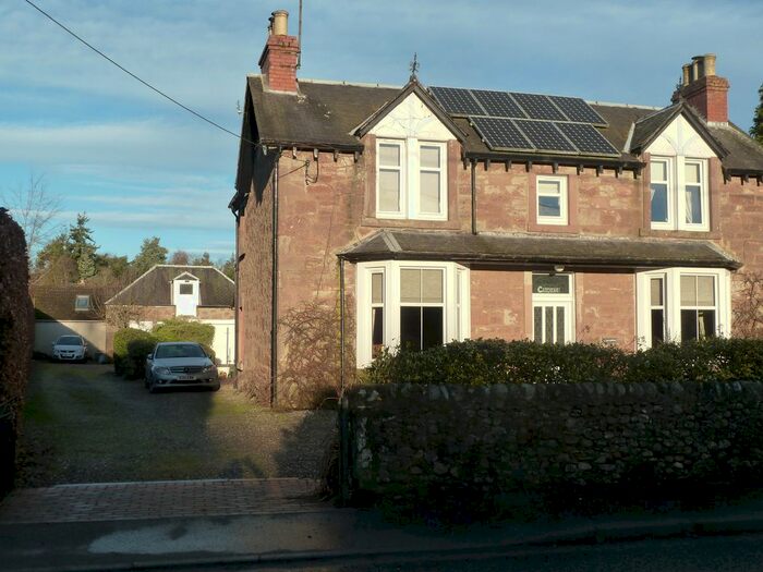 4 Bedroom Detached House For Sale In Cairndhu, Golf Course Road, Blairgowrie, Perthshire, PH10
