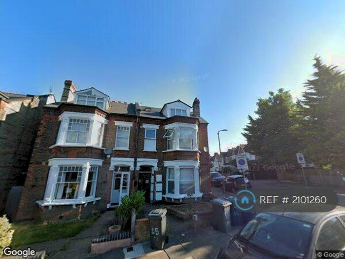 Studio To Rent In Mountfield Road, London, N3