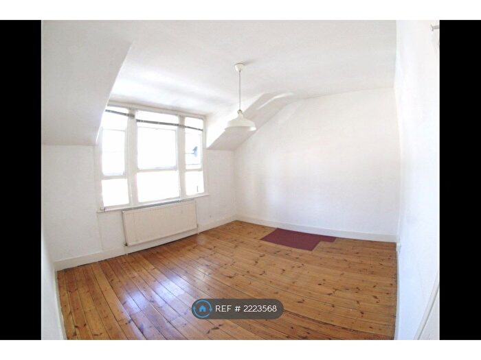 1 Bedroom Flat To Rent In Hackney, London, E9