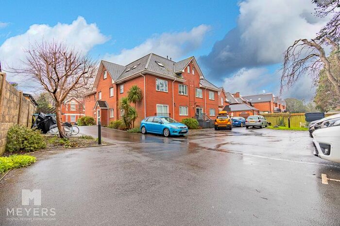 2 Bedroom Flat To Rent In Jasmine Court, Hamilton Road, Bournemouth, BH1