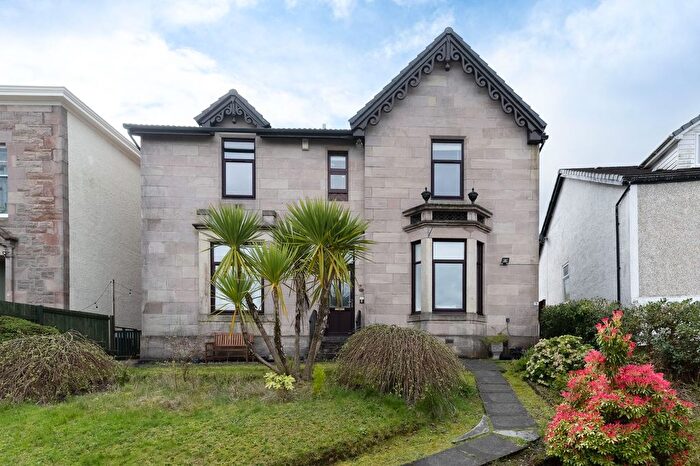 3 Bedroom Flat For Sale In Ivybank Crescent, Port Glasgow, PA14