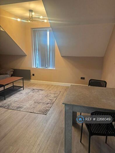 1 Bedroom Flat To Rent In Kirkstall Road, Leeds, LS4