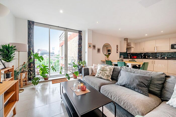 1 Bedroom Flat For Sale In Borough High Street, London, SE1