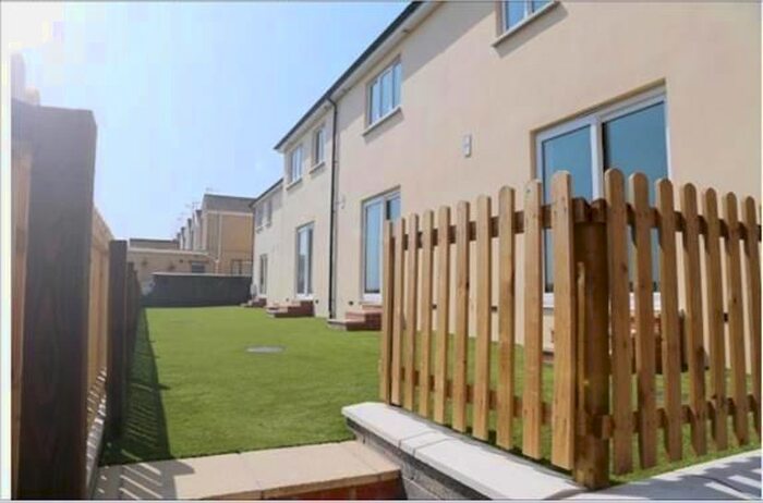 1 Bedroom Flat To Rent In Wern Terrace, Swansea, SA1