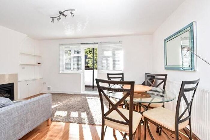 3 Bedroom Flat To Rent In Summersby Road, Highgate, N6