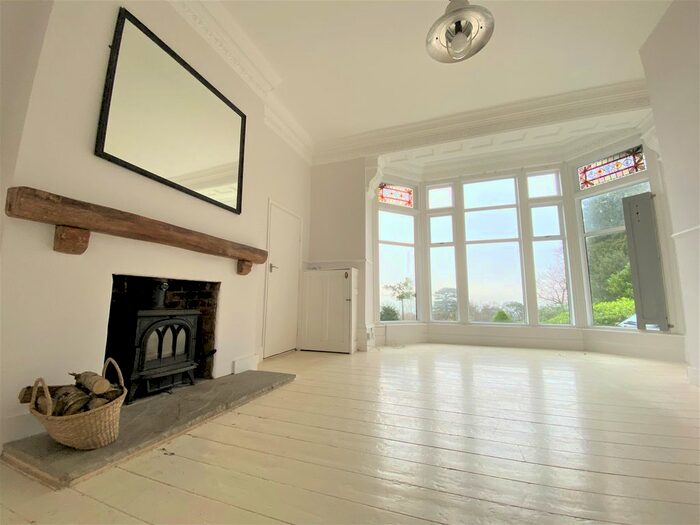 1 Bedroom Flat To Rent In Chowns Hill, Hastings, East Sussex, TN35
