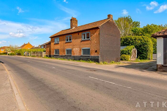 3 Bedroom Detached House For Sale In Market Street, Shipdham, IP25