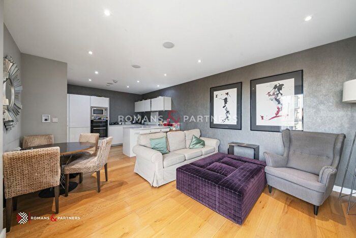 3 Bedroom Flat For Sale In Ceram Court, Seven Sea Gardens, Bromley By Bow, E3