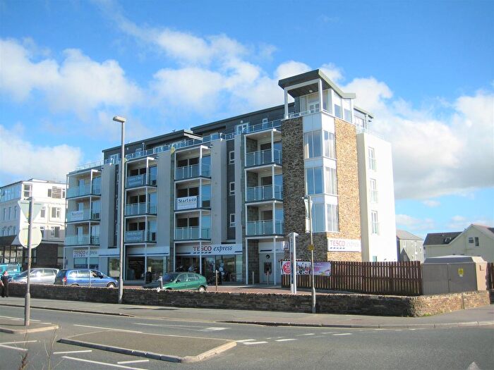 2 Bedroom Flat To Rent In Narrowcliff, Newquay, TR7