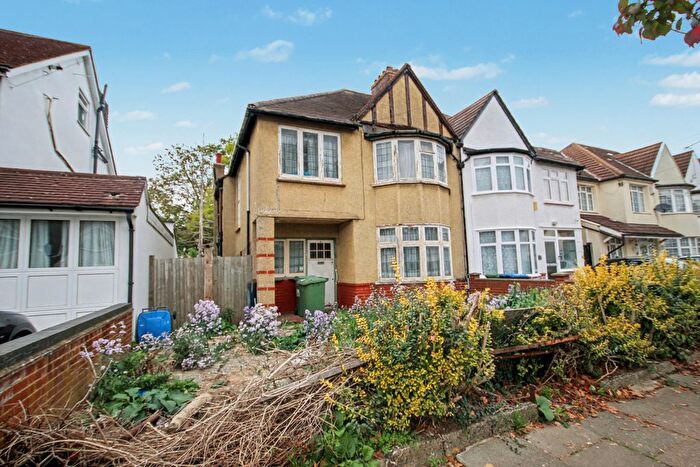 4 Bedroom Semi-detached House For Sale In Scarle Road, Wembley, Middlesex, HA0