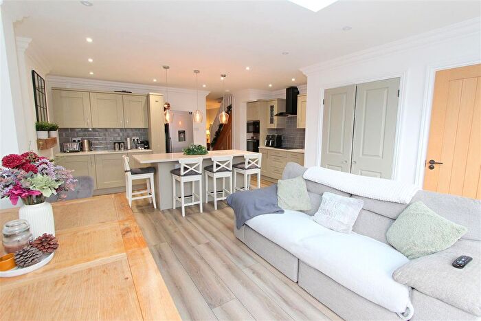 3 Bedroom Property For Sale In Windsor Avenue, Cheam, Sutton, SM3
