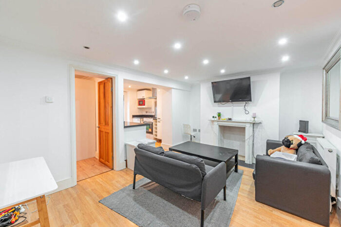 2 Bedroom Flat To Rent In Malden Road, , Kentish Town, London, NW5