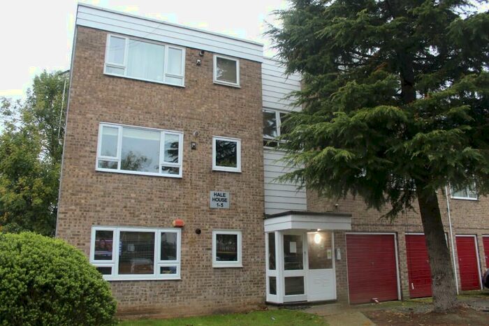 2 Bedroom Flat To Rent In Benjamin Close, Hornchurch, London, RM11