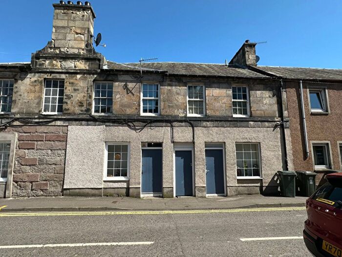 1 Bedroom Flat To Rent In B (/), James Street, Perth, PH2