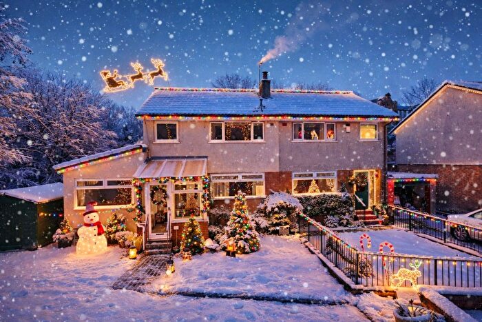 4 Bedroom Semi Detached House For Sale In Speirs Road, Lochwinnoch, PA12