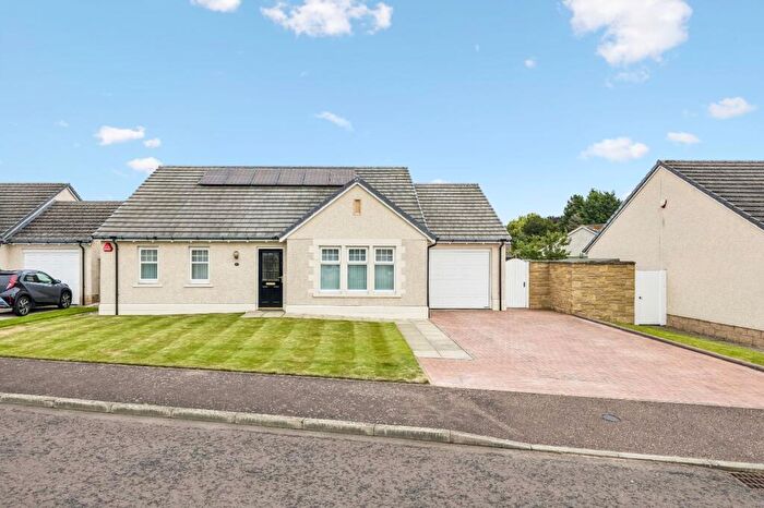 3 Bedroom Bungalow For Sale In Monks Walk, Errol, Perth, PH2