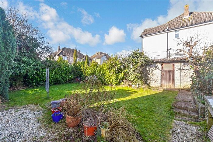 3 Bedroom Semi-Detached House For Sale In Raven Crescent, Billericay, Essex, CM12
