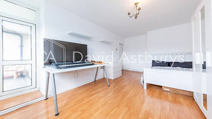 4 Bedroom Flat To Rent In Bryan Street, King's Cross, London, N1
